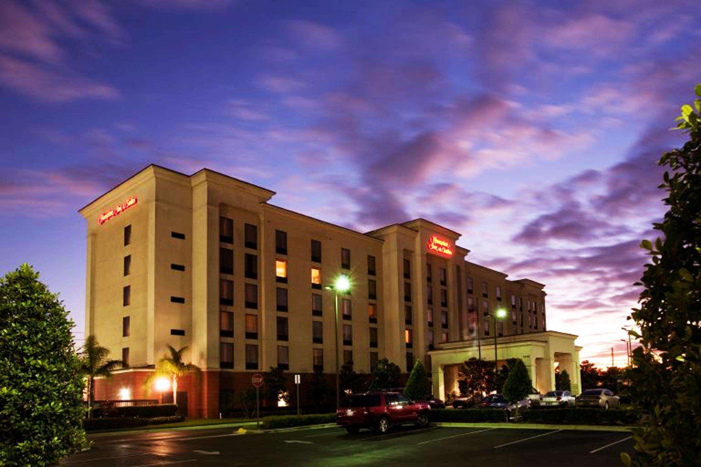 Hampton Inn & Suites Orlando International Drive North Esterno foto